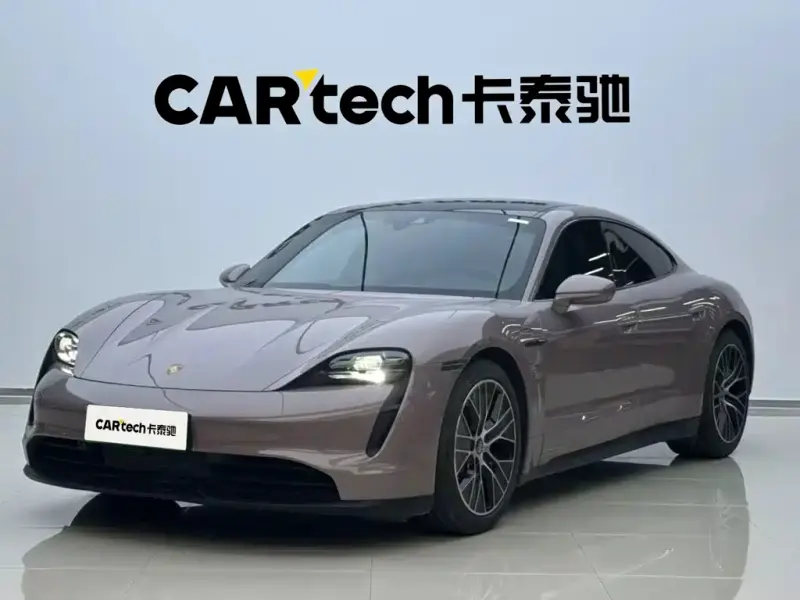 Porsche Taycan, 2021