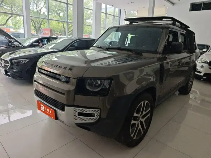 Land Rover Defender, 2022