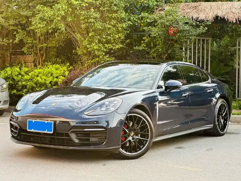 Porsche Panamera, 2022