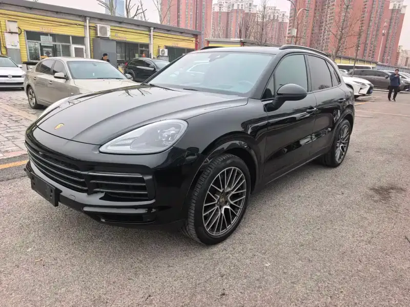 Porsche Cayenne, 2023
