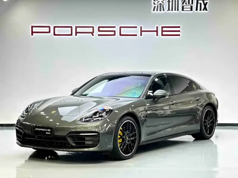Porsche Panamera, 2023