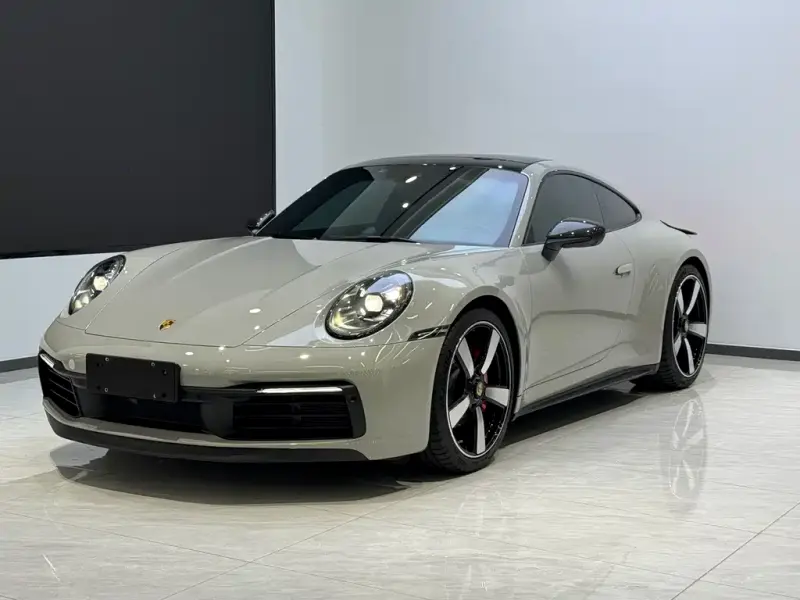 Porsche 911, 2024