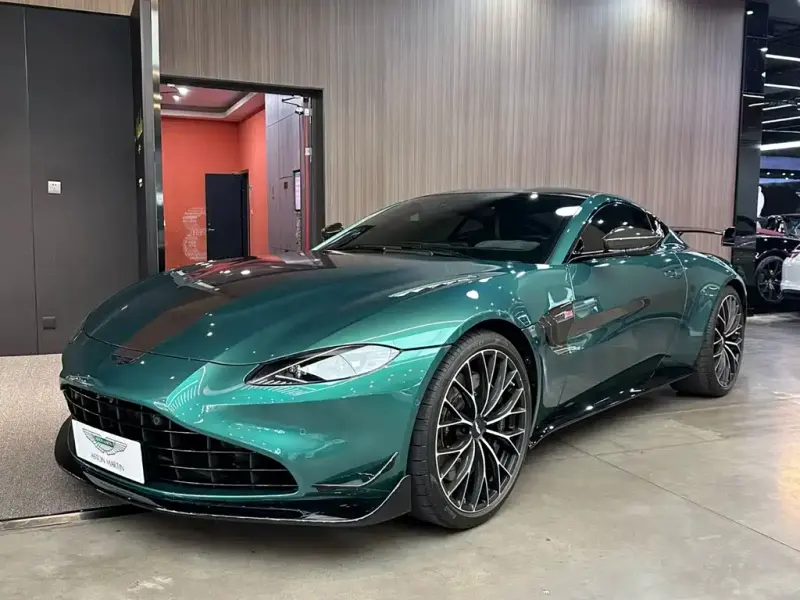 Aston Martin V8 Vantage, 2024