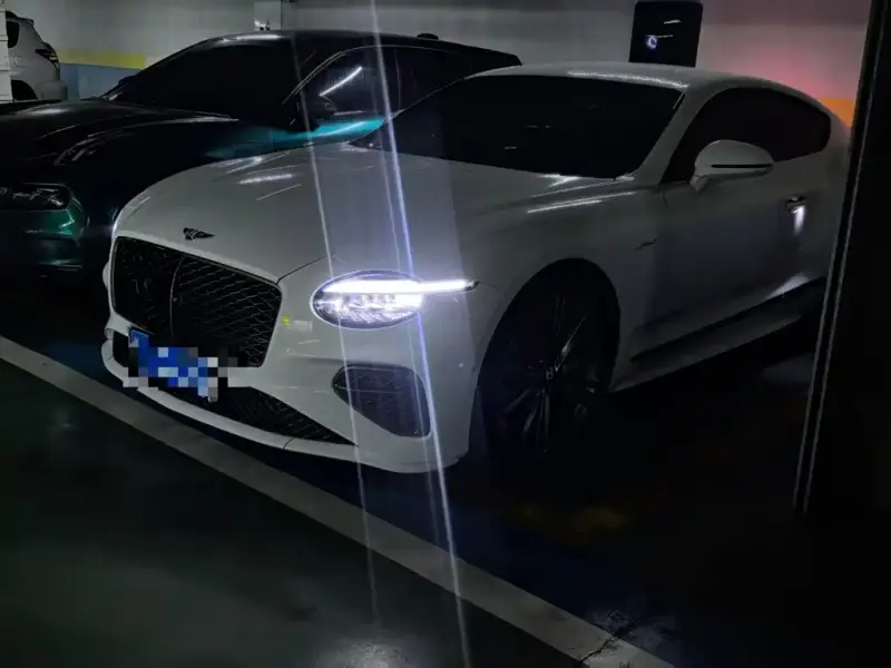 Bentley Continental PHEV, 2025