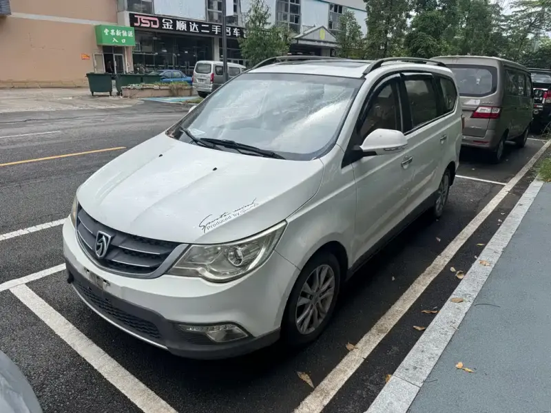 Baojun 730, 2014