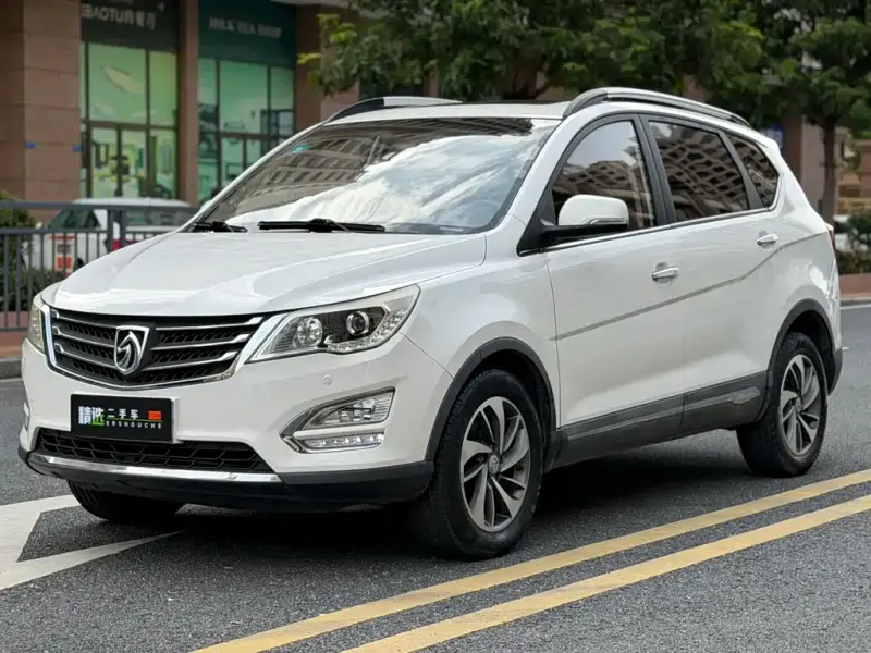 Baojun 560, 2015