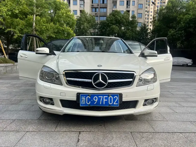 Mercedes-Benz C-Class, 2010