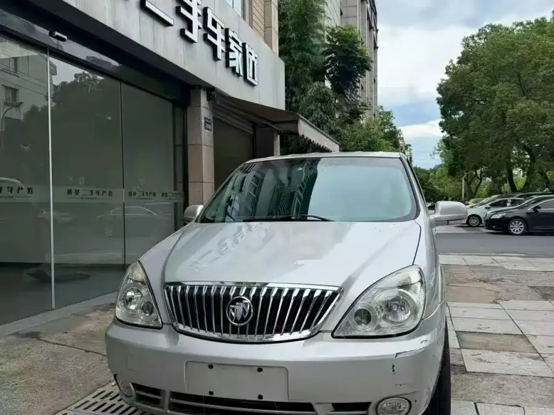 Buick GL8, 2016