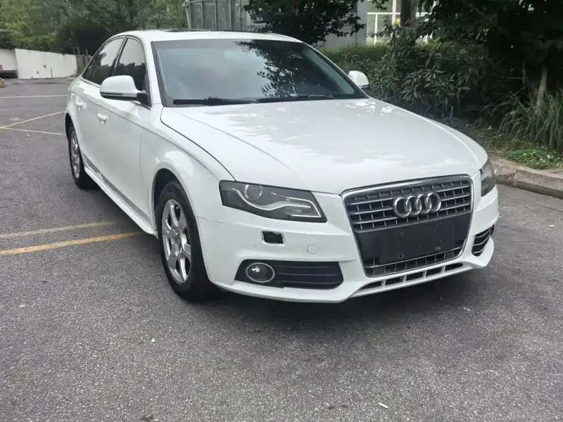 Audi A4L, 2011