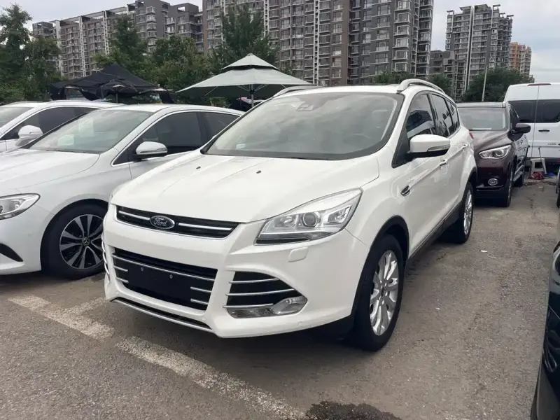 Ford Kuga, 2015