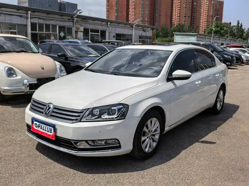 Volkswagen Magotan, 2012