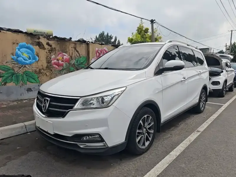 Baojun 730, 2018