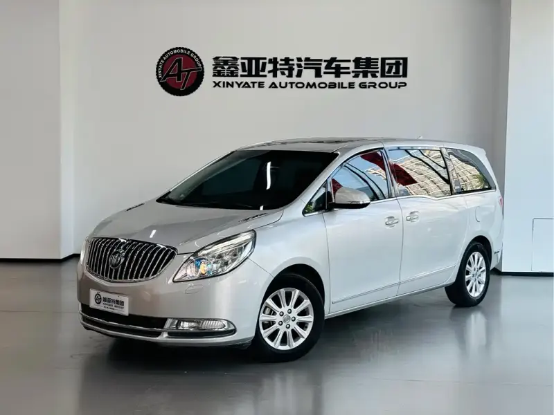 Buick GL8, 2011