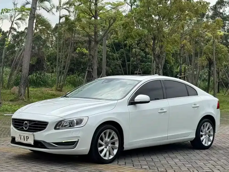 Volvo S60, 2016