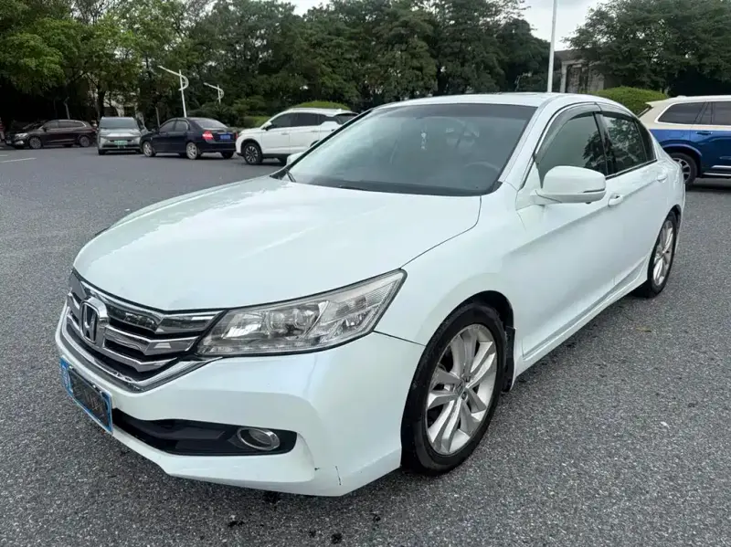 Honda Accord, 2013