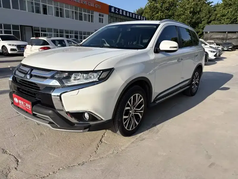 Mitsubishi Outlander, 2017