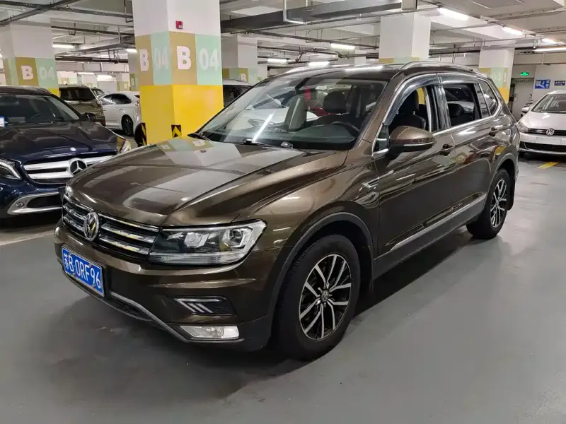 Volkswagen Tiguan L, 2017