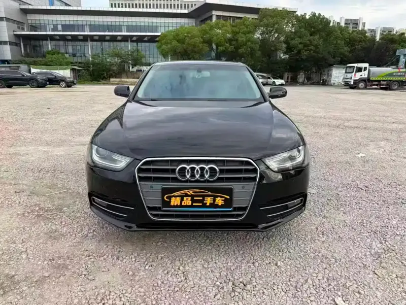 Audi A4L, 2014