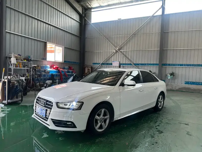 Audi A4L, 2015