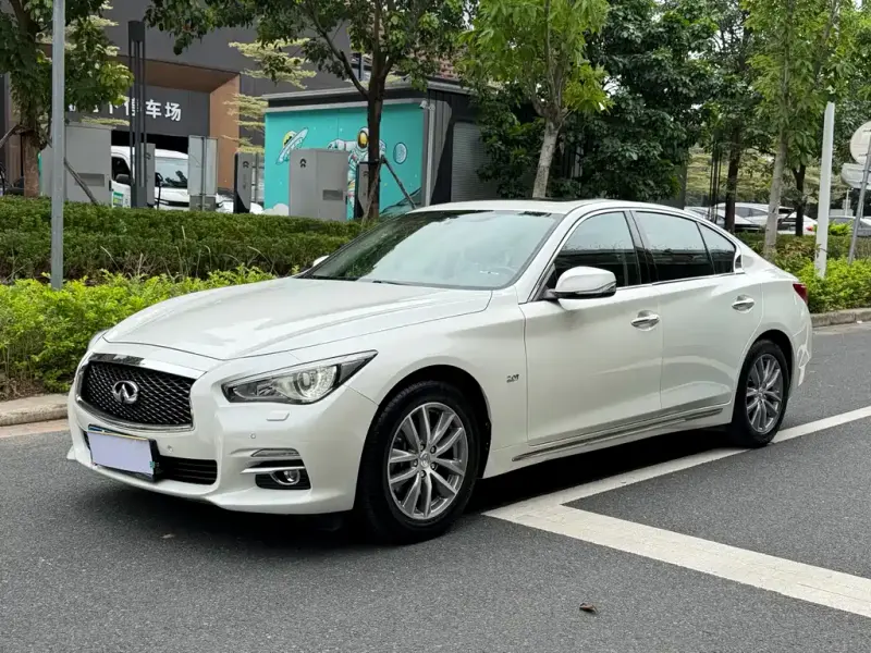 Infiniti Q50L, 2017