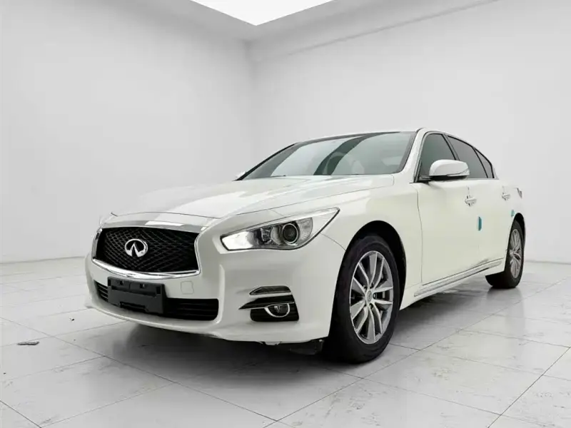 Infiniti Q50L, 2017