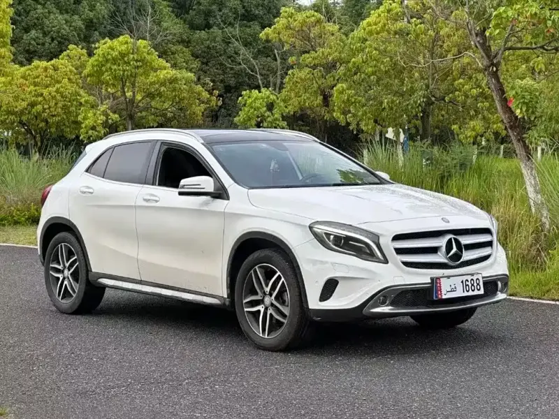 Mercedes-Benz GLA, 2015