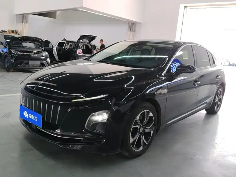 Hongqi E-QM5, 2022