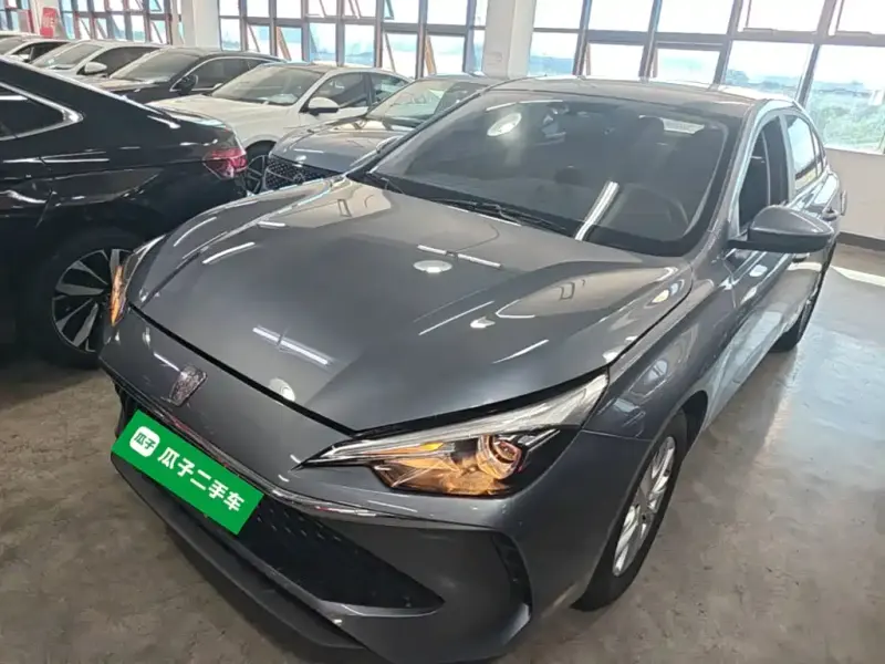 Roewe i5, 2025