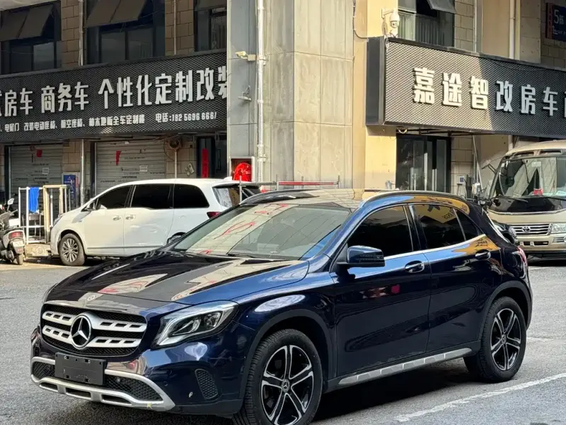 Mercedes-Benz GLA, 2018