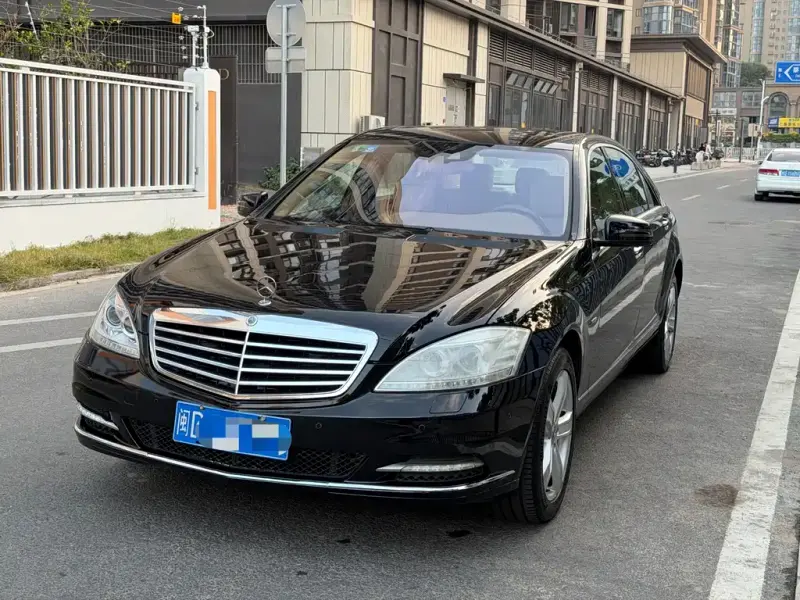Mercedes-Benz S-Class, 2010