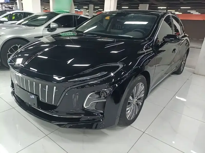 Hongqi E-QM5, 2022