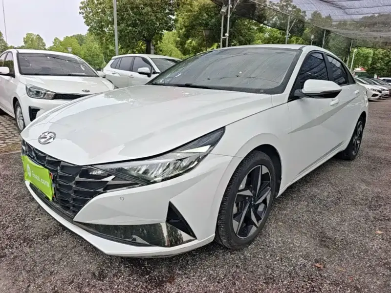 Hyundai Elantra, 2023