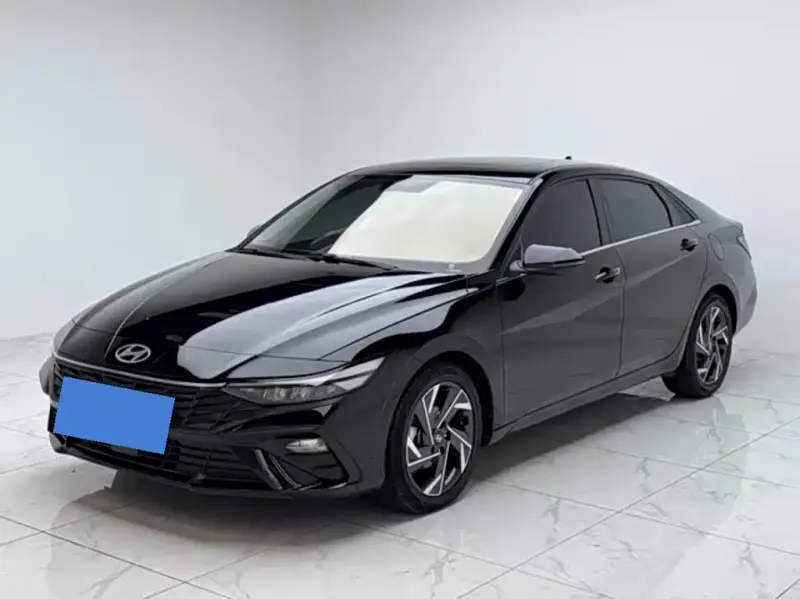 Hyundai Elantra, 2024