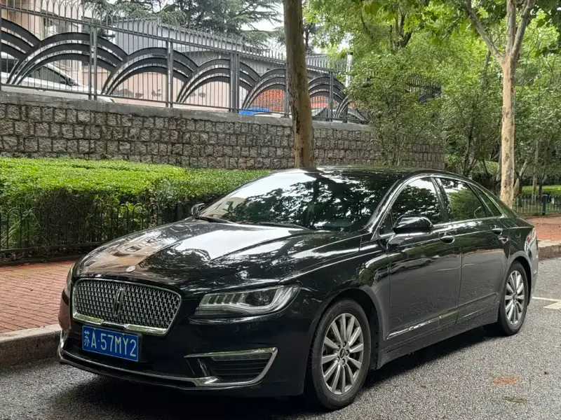 Lincoln MKZ, 2020