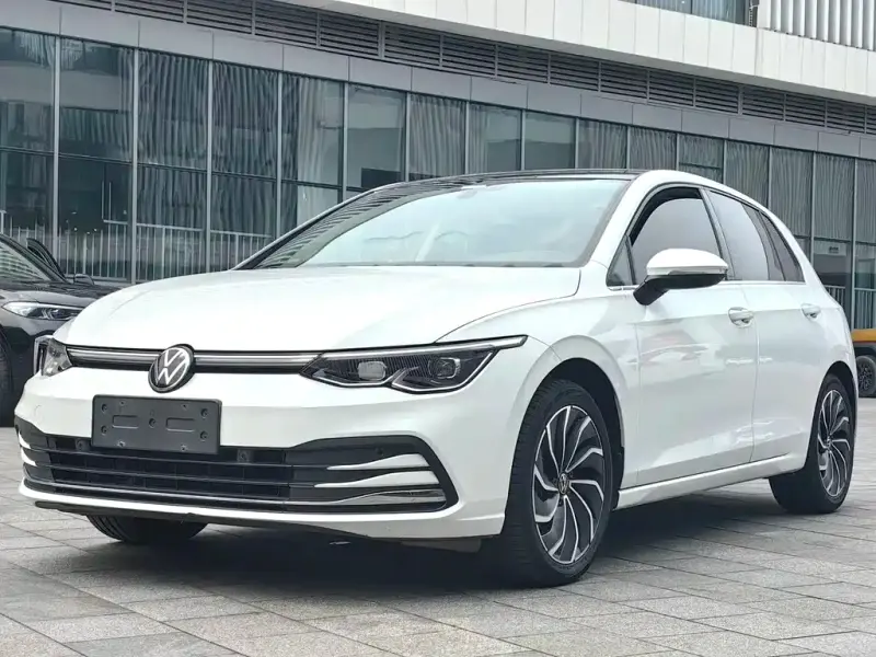 Volkswagen Golf, 2021