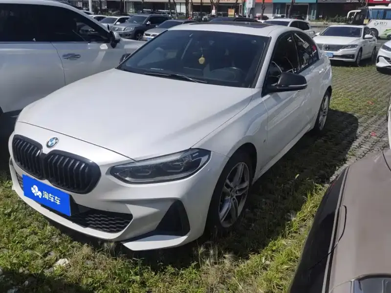 BMW 1 Series, 2021