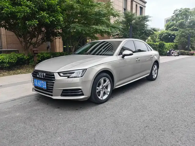 Audi A4L, 2018