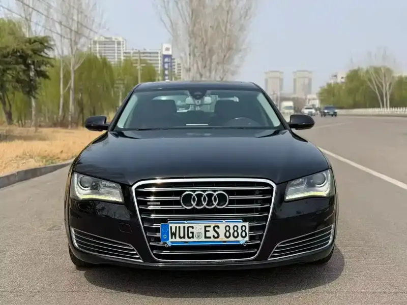 Audi A8, 2013