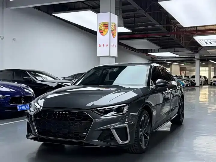 Audi A4L, 2022