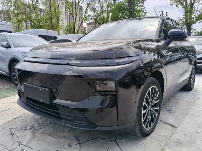 Leapmotor B10, 2025