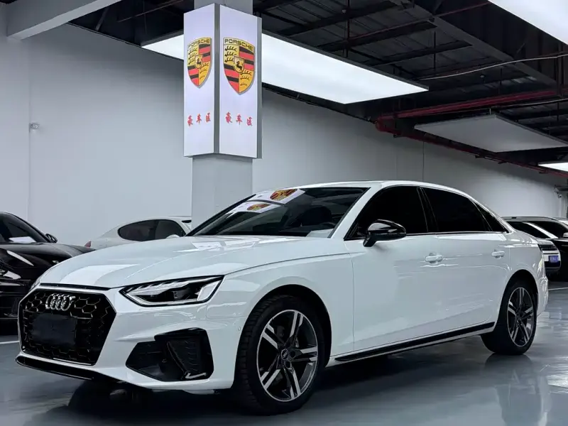 Audi A4L, 2022