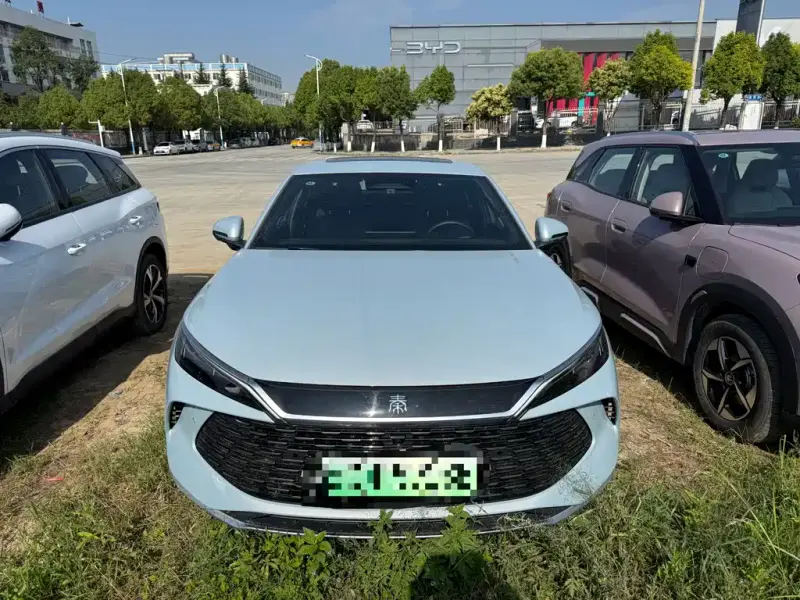BYD Qin L, 2025