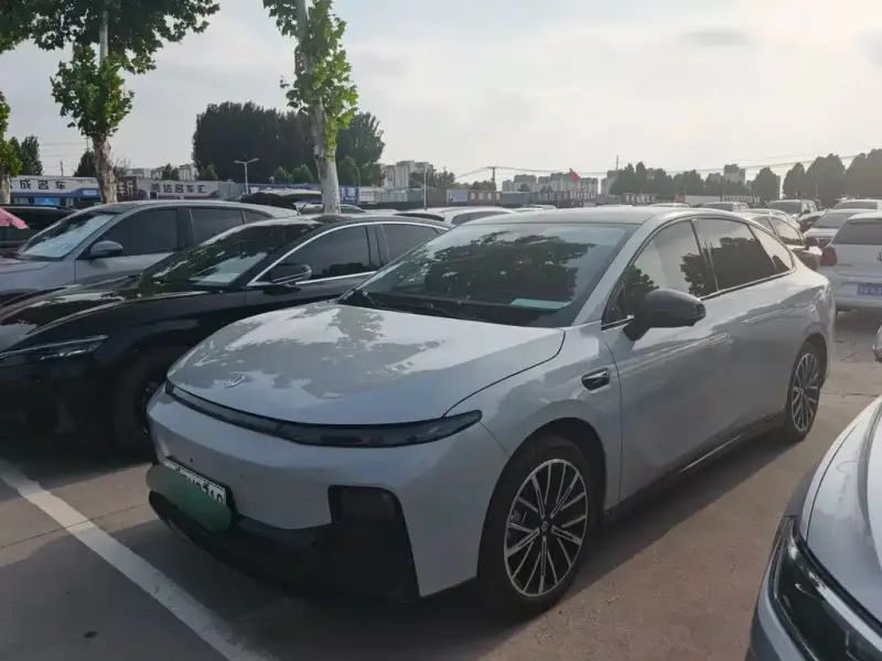Leapmotor B01, 2025