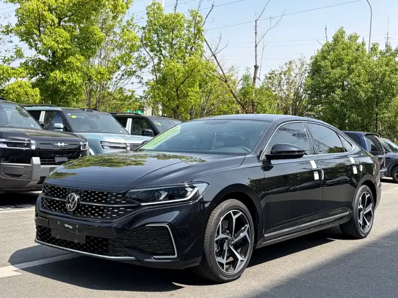 Volkswagen Passat, 2025