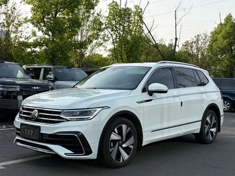 Volkswagen Tiguan L, 2023