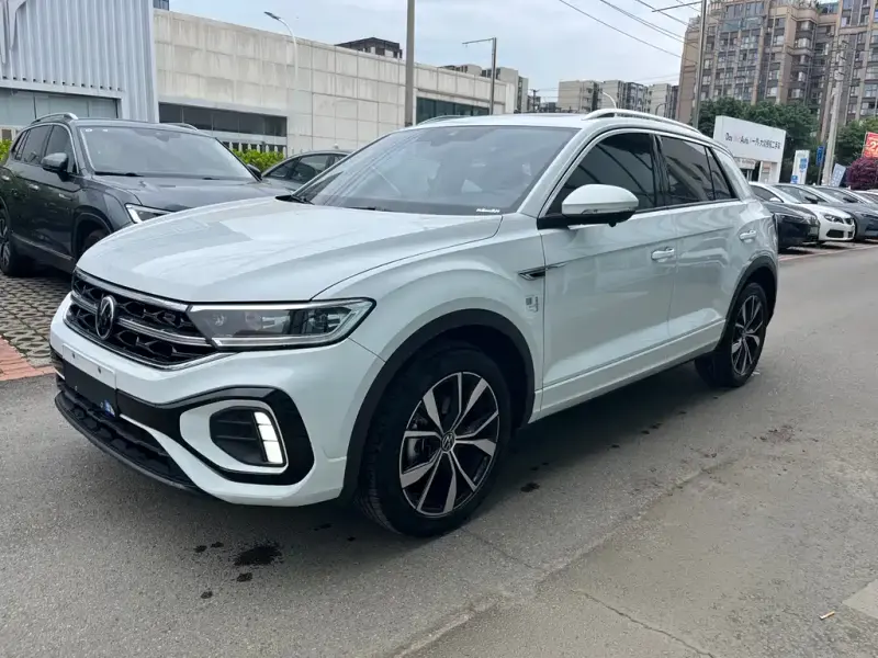 Volkswagen T-Roc, 2024