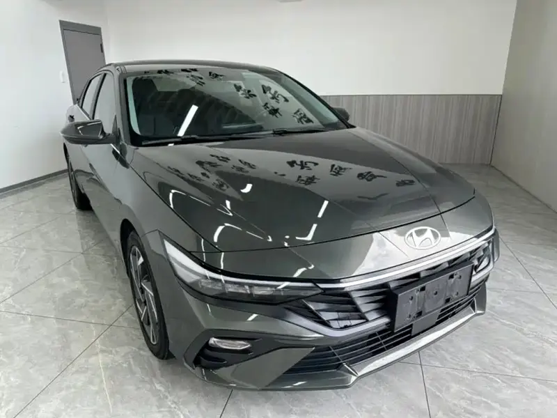 Hyundai Elantra, 2024