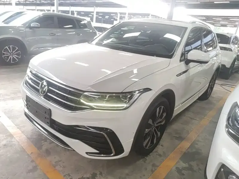 Volkswagen Tiguan L, 2021