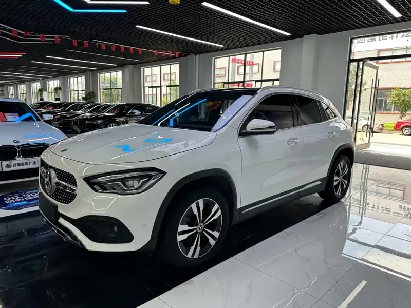 Mercedes-Benz GLA, 2022