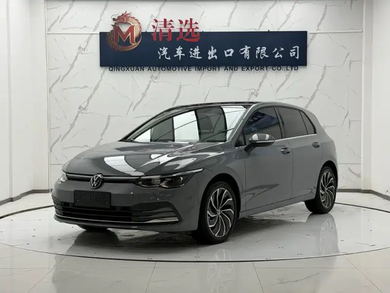 Volkswagen Golf, 2022